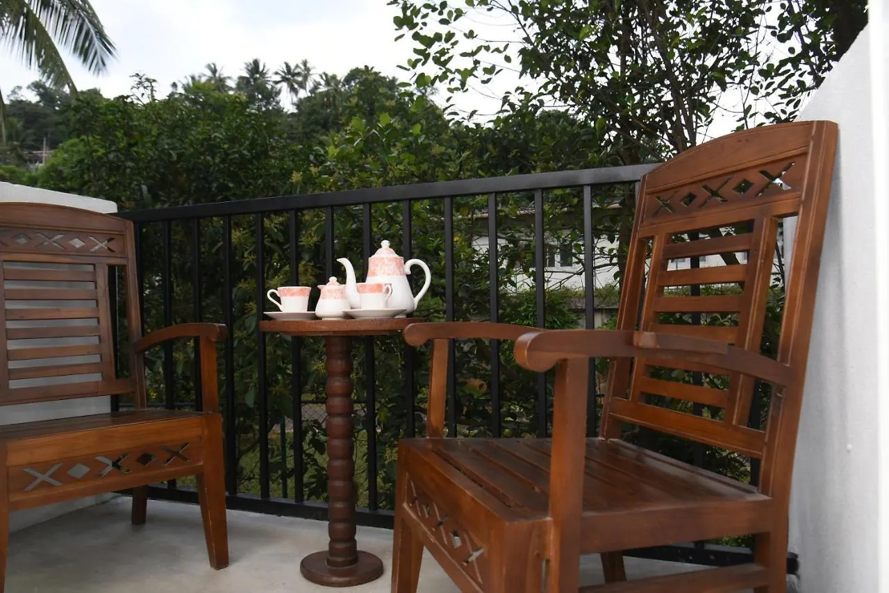 Everdew Kandy Apartment